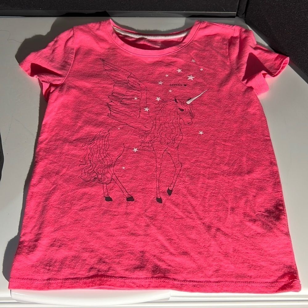 Bundle Sale 3 for $15 | Gap Kids Dreamy Unicorn Pin - Size Medium (8-9 Years)